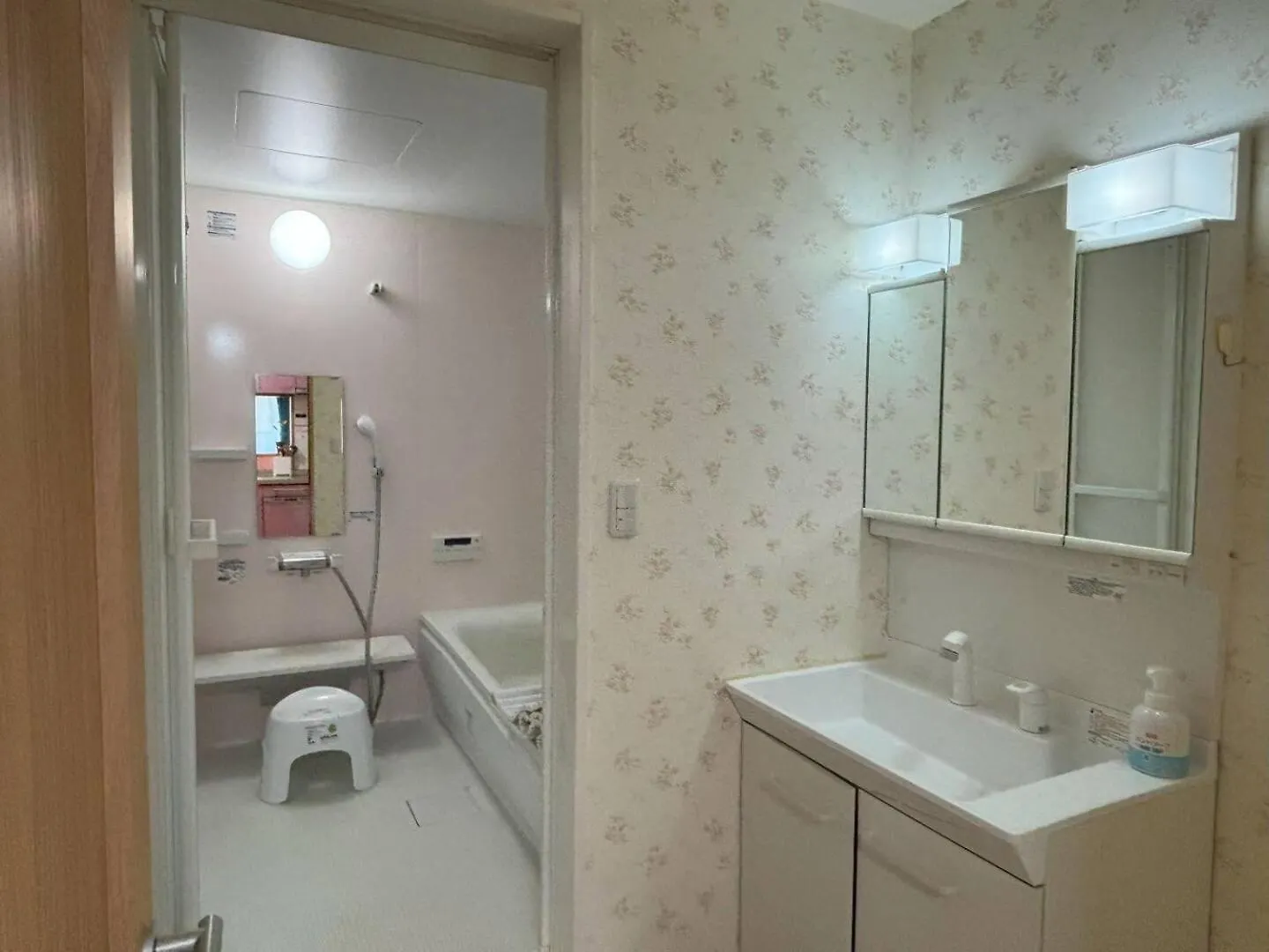 Villa Lapis House 201 - 2F & 3F Tokio 0*,